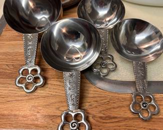 whimsical measuring cups