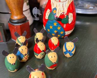 nesting santa with 9 reindeer