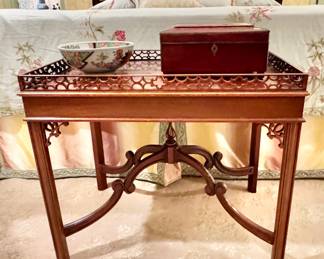 Mahogany tea table