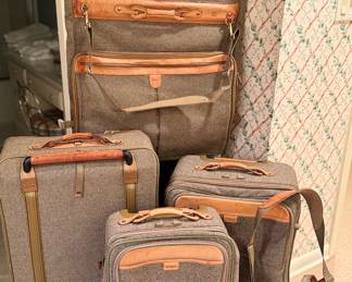 Hartmann luggage 