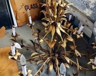 Lots of lighting choices 