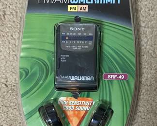 New-Old-Stock FM/AM Walkman!!