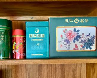 Lots of boxes and tins to store your stuff