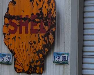 Shell gas sign