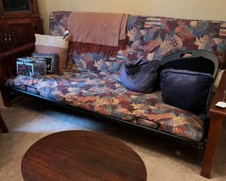Tropical print futon, table