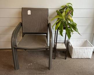 set of 4 stacking patio armchairs