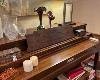 Schuerman Spinet piano/bench