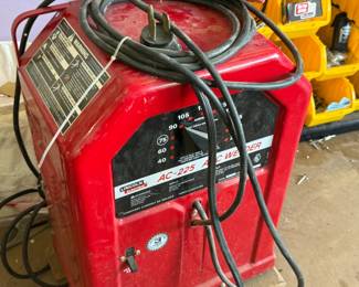 Lincoln Electric AC-225 Arc Welder