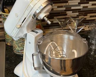 KItchenAid KSM90 Ultra Power 300 Watt Stand Mixer