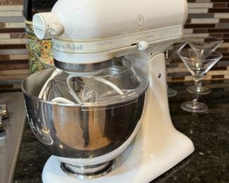 KItchenAid KSM90 Ultra Power 300 Watt Stand Mixer