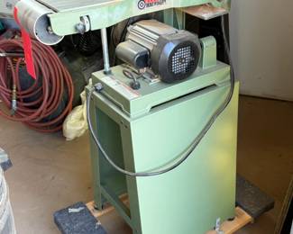 Central Machinery 61750