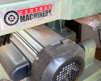 Central Machinery 61750