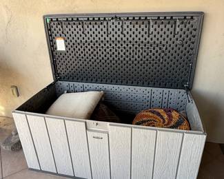 Lifetime Outdoor Storage Deck Box