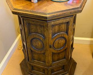 Side Table/Cabinet