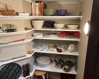 Lots of housewares