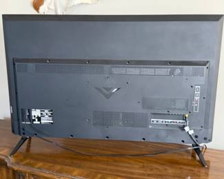 Vizio 48" LED Smart TV E48-C2