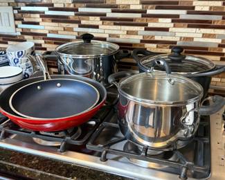 Lots of Kitchen Items