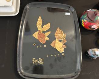 Serving tray