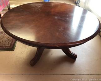 Vintage Round Low Coffee Table with Paw Feet