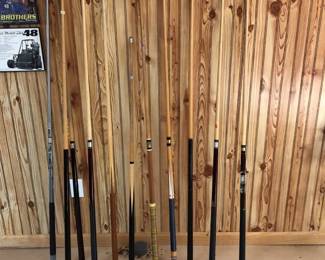 11 Pool Sticks