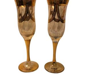 Pair of Stunning Gold Trimmed Wine Glasses