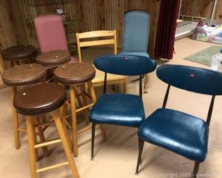 5 Stools 5 Chairs