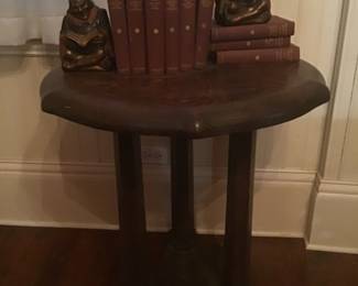 Round Tiger Oak Table with Lion Paw Feet, Bookends and books