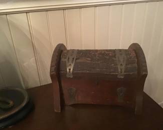 Primitive Box
