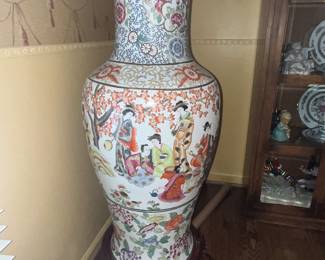Huge Asian vase 