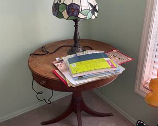 nice lamp, vintage table