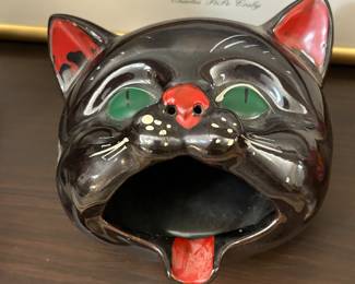 Vintage retro redware black cat ashtray/smoker