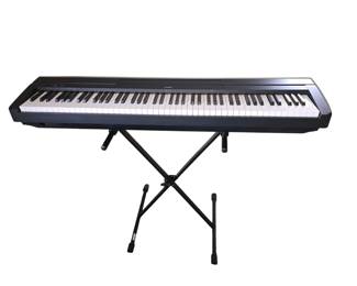 Yamaha keyboard with stand