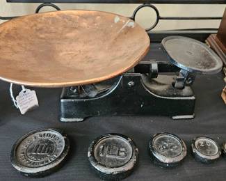 Vintage cast iron scale with weights