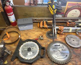 Specific saw blades