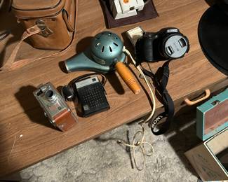 Vintage electronics, working hair dryer - basement living room