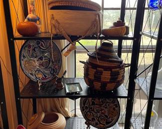 More decor items