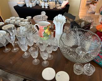 Punch Bowl with 20 Cups
