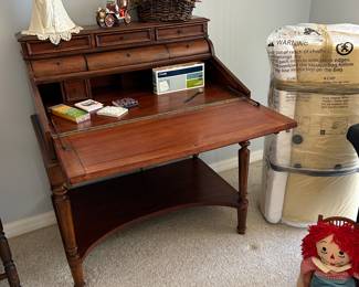 Dropleaf Desk