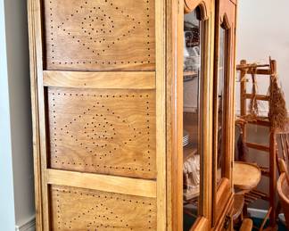 Beautiful Vt. Pie Safe - side view w/air holes 