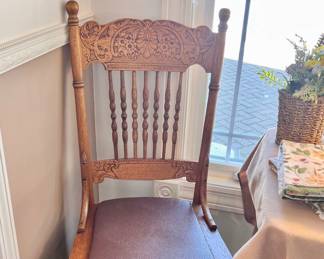 1 of 2 Matching Vtg. wooden chairs - w/beautiful carved tops and lovely spindles 