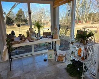 Outdoor natural decor