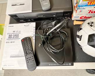 Toshiba DVD Video Player SD-1800/SD-310V