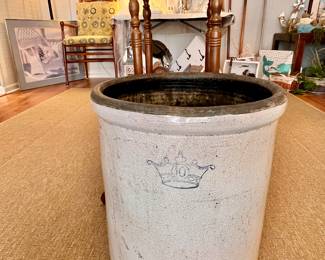 another view - Vtg. 10 gal Blue Crown crock 