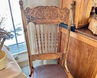 1 of 2 Matching Vtg. wooden chairs - w/beautiful carved tops and lovely spindles 
