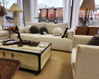 Secret wine storage coffee table 