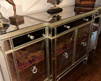 Credenza 