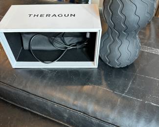 #102 - $60 - Theragun wave series massager