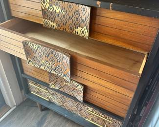 #51 - $100 - Mid Century Modern Tribal Dresser 5 Drawers 43"Hx34"Lx18"D