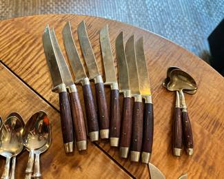 #77A - $150 - Thailand cocktail entertainment set