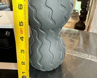 #102 - $60 - Theragun wave series massager